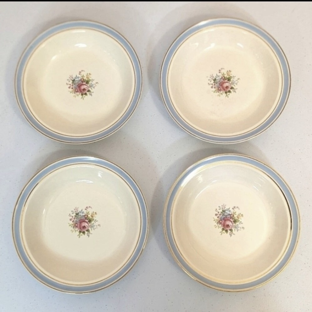 Taylor Smith & Taylor Vintage 1940 Bowls Set of 4 Floral Rose Blue Gold 1681 - Picture 4 of 6